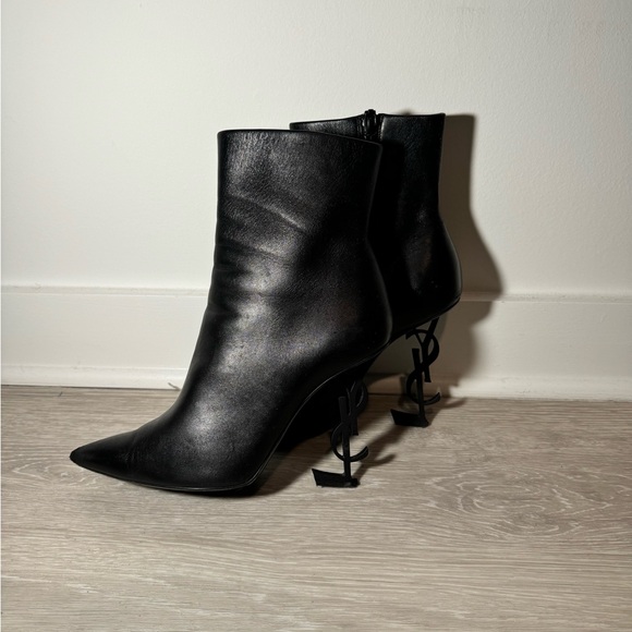 YSL ankle boots. - Picture 1 of 8